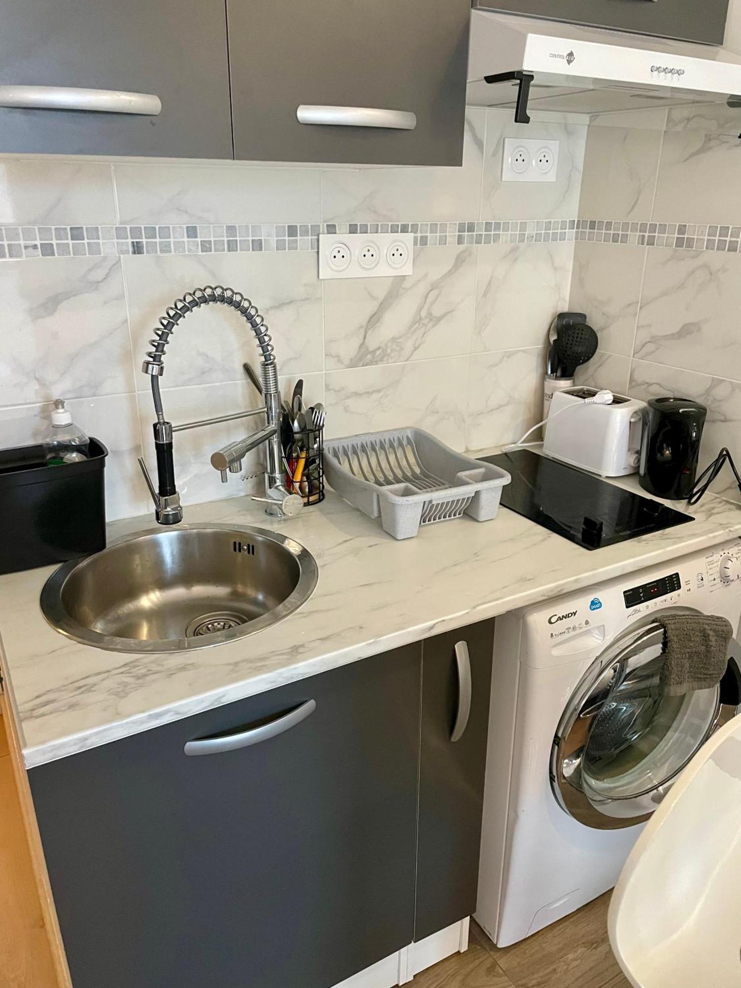 Exclusive Private Apartment By Warilco - Pleyel 25 M2 - A 1 Minute De La Station Metro Carrefour Pleyel Saint-Denis  Extérieur photo